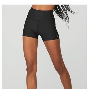 Alo 3" High-Waist Airlift Short